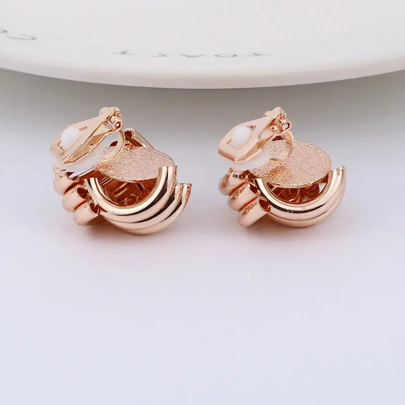 Brincos Geométricos Dourados - Elegância e Estilo Conceitastral