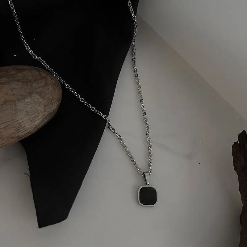 Colar Aço Inoxidável Quadrado: Estilo Hip-Hop - Oásis Mercado - Oásis MercadoHip-Hop Fashionable Brand Titanium Steel Black Square Necklace For Men