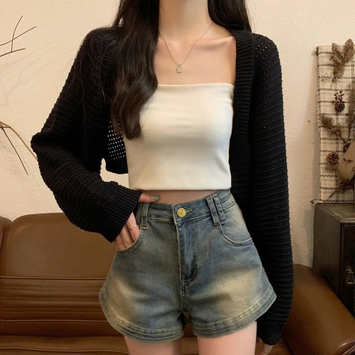 Korean Style Fashion Loose Hollow-out Short Top Conceitastral