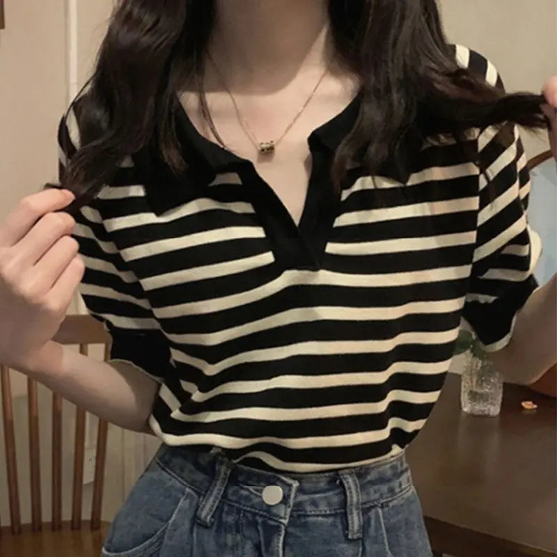 Loose Design Summer Top Contrast Color V-neck Striped T-shirt Conceitastral
