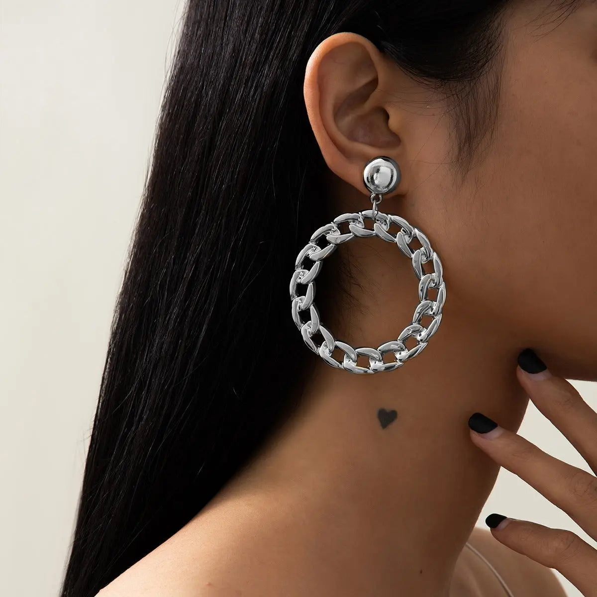 Personality Fashion Hollow Ring Earrings Women Conceitastral