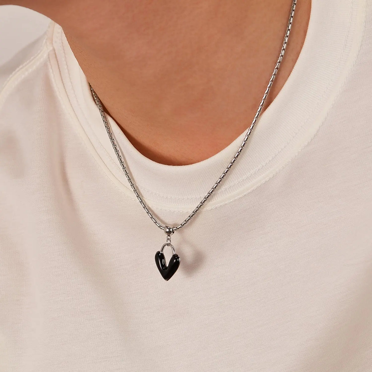 Special-interest Design Drop Oil Love Alloy Necklace For Men Conceitastral