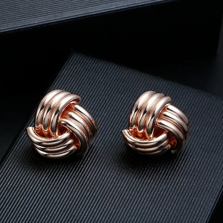 Brincos Geométricos Dourados - Elegância e Estilo Conceitastral