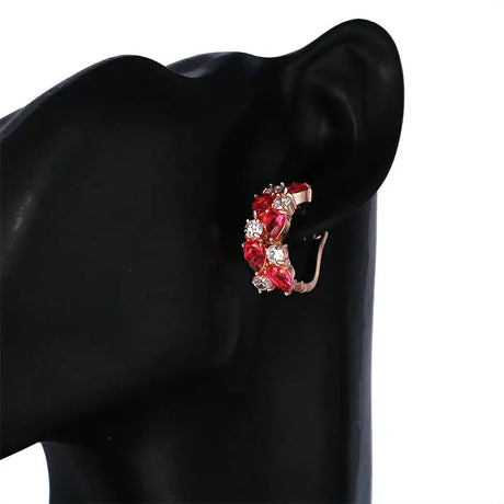 Brincos de Zircônia Cúbica Dourados - Elegância e Brilho para Todos os Momentos Conceitastral