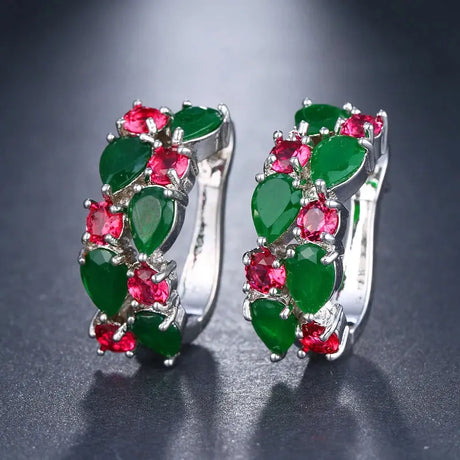 Brincos de Zircônia Cúbica Dourados - Elegância e Brilho para Todos os Momentos Conceitastral