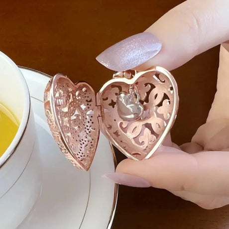 Colar de Pingente Coração – Um Símbolo de Amor Eterno Conceitastral