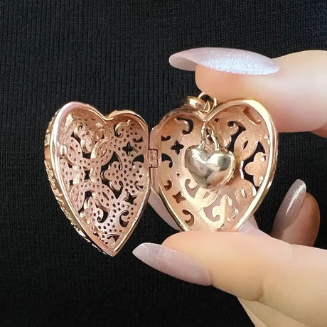Colar de Pingente Coração – Um Símbolo de Amor Eterno Conceitastral
