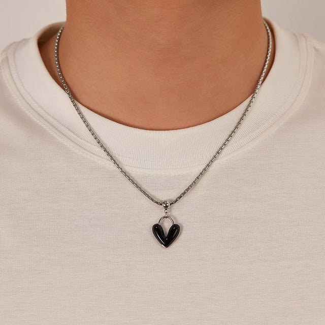 Special-interest Design Drop Oil Love Alloy Necklace For Men Conceitastral
