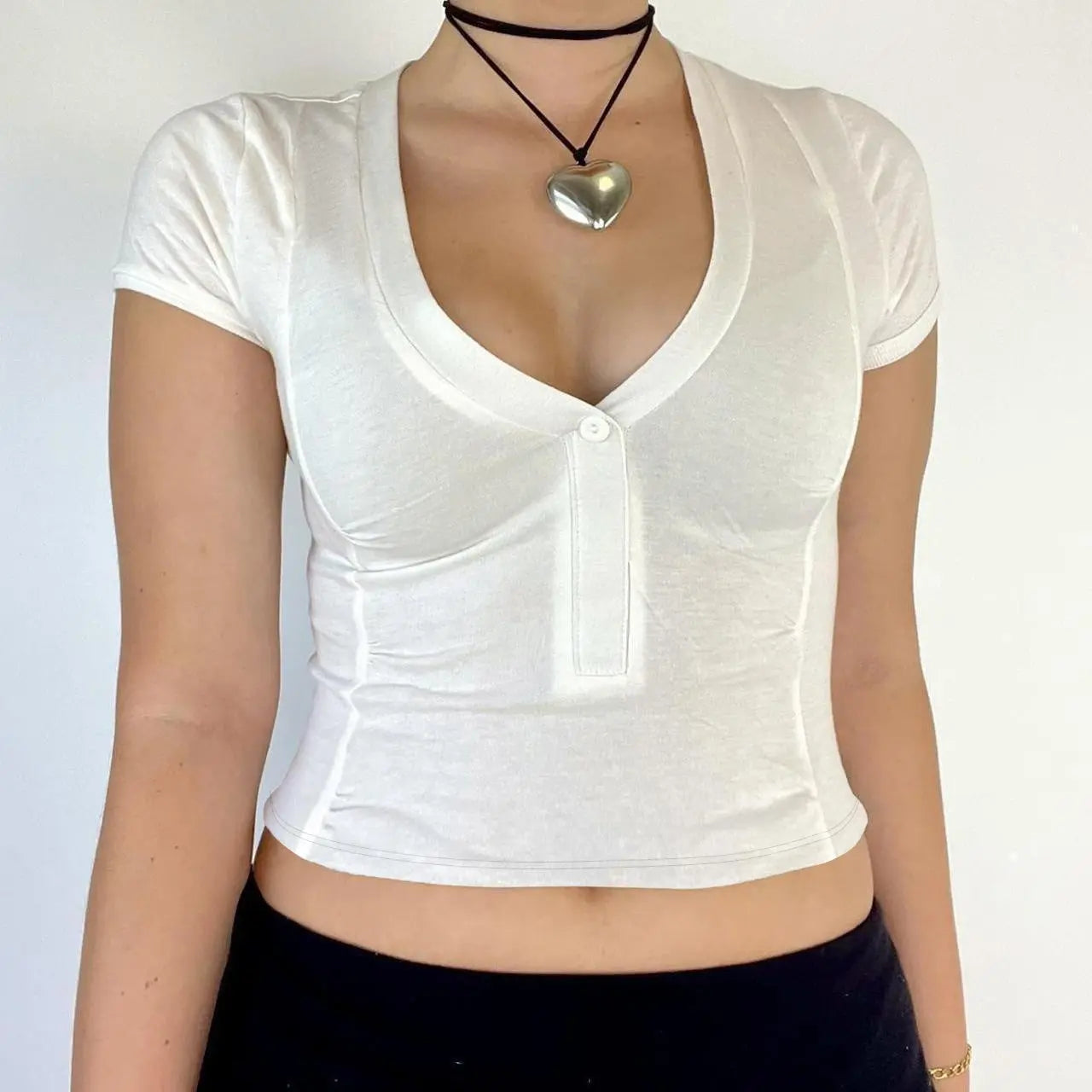 Women's Temperament Pure Color V-neck Short-sleeved Hot Girl Top Conceitastral